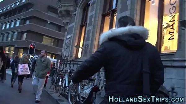 Assista a Dutch hooker in fishnets vídeos poderosos