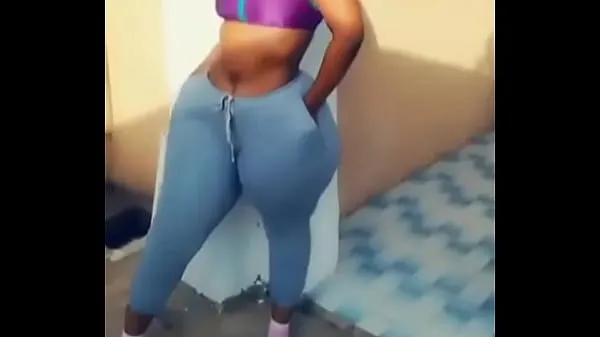 Bekijk African girl big ass (wide hips krachtvideo's