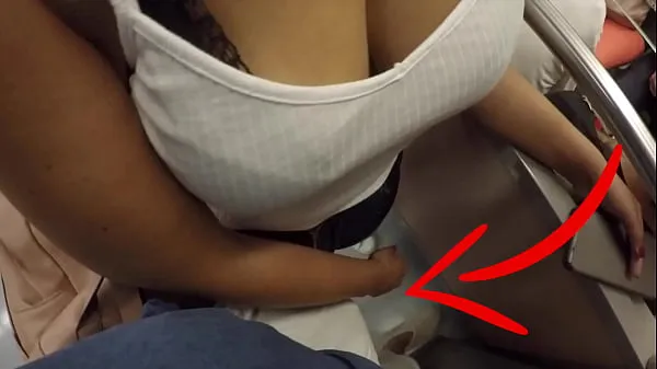 ดูวิดีโอUnknown Blonde Milf with Big Tits Started Touching My Dick in Subway ! That's called Clothed Sexพลังงาน
