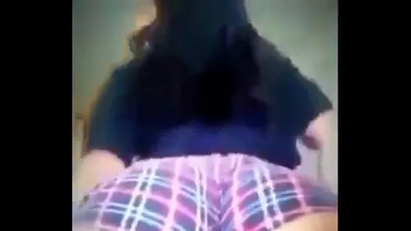 Titta på Thick white girl twerking power-videor